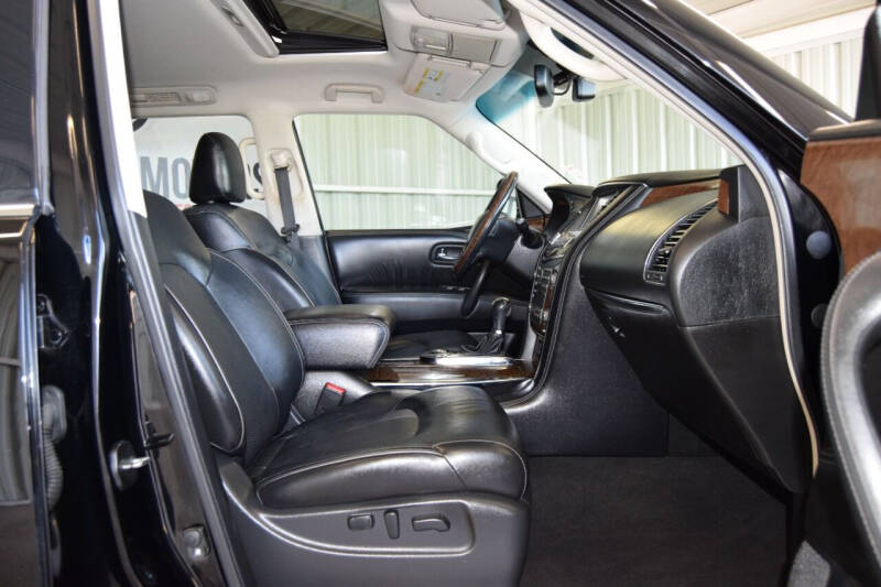 2017 Infiniti QX80 Signature Edition