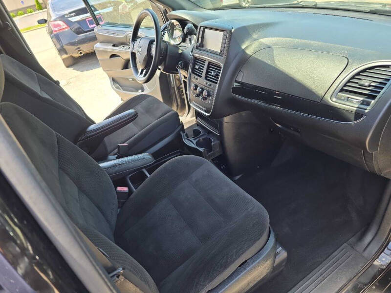 2018 Dodge Grand Caravan SE Plus