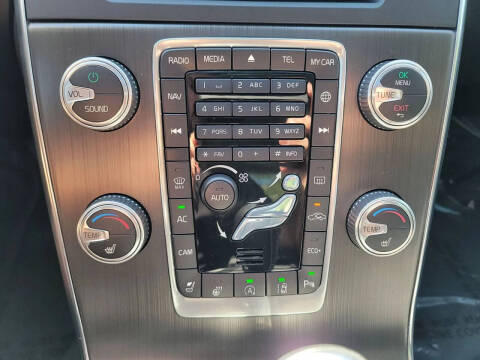 2015 Volvo S60 T5 Drive-E Platinum