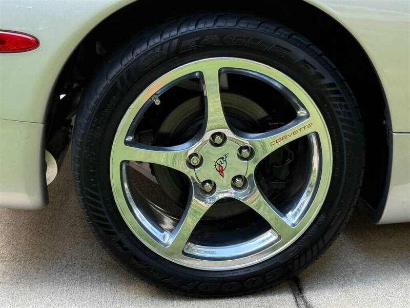 2004 Chevrolet Corvette