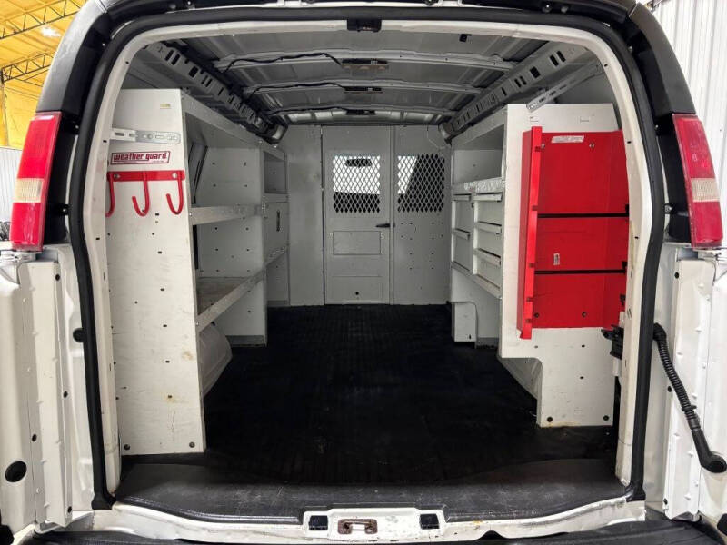 2017 Chevrolet Express 2500