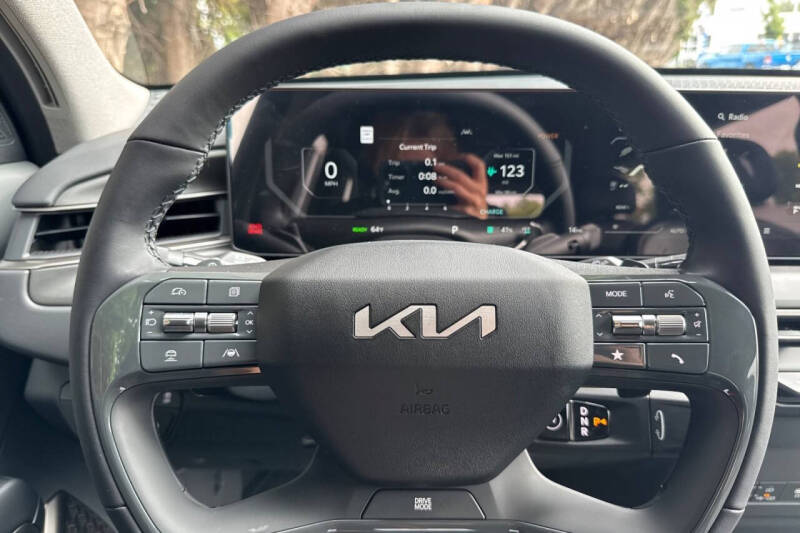 2026 Kia EV9 Light Long Range