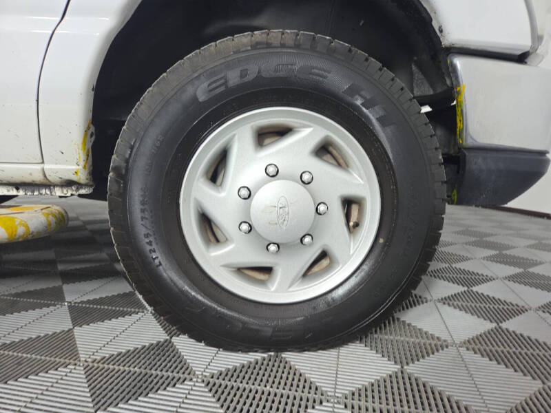 2013 Ford E-Series E-250