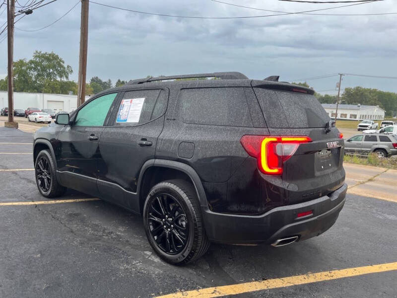 2023 GMC Acadia SLE