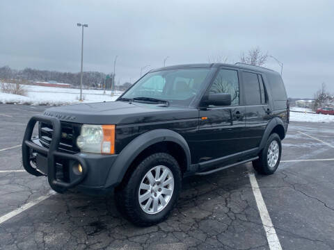 2005 Land Rover LR3 : Land Rover's LR3 Sport/Ute Tames The Savages Of  Suburbia