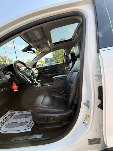 2017 GMC Acadia SLT-1