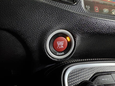 2015 Dodge Challenger SRT Hellcat