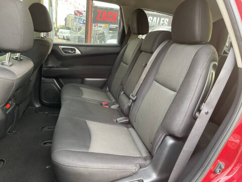 2017 Nissan Pathfinder S