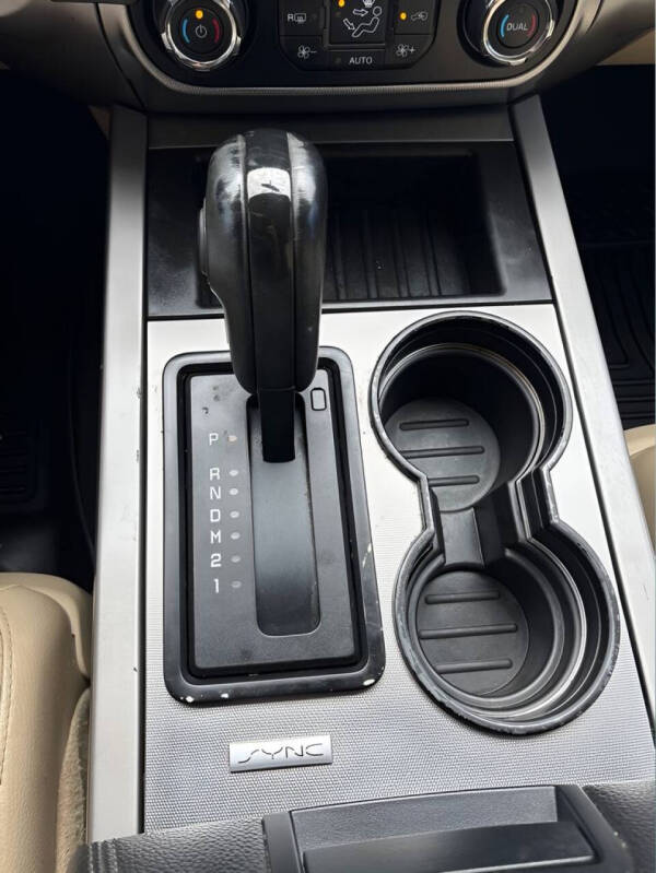 2017 Ford Expedition EL XLT