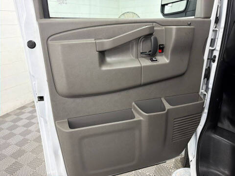 2024 GMC Savana 2500
