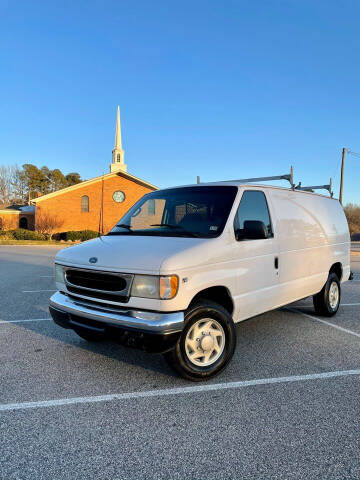 2001 Ford E-Series Cargo for sale at Xclusive Auto Sales in Colonial Heights VA