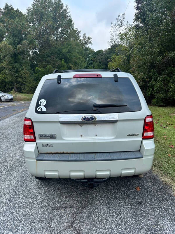 2009 Ford Escape Limited photo 8