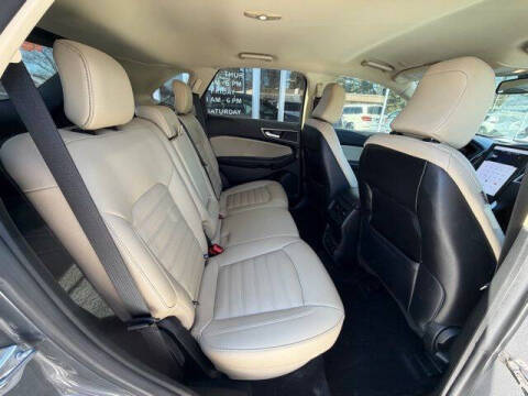 2022 Ford Edge SEL