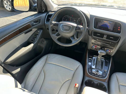 2017 Audi Q5 2.0T quattro Premium Plus