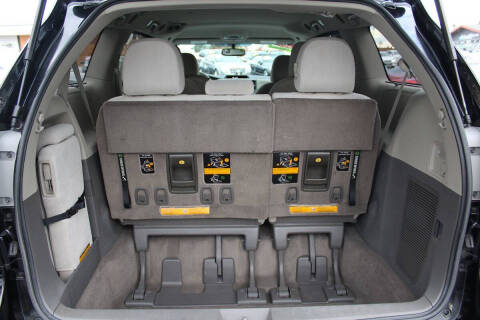 2012 Toyota Sienna