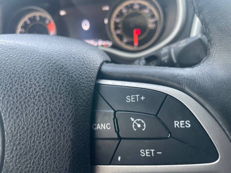2017 Jeep Cherokee Overland