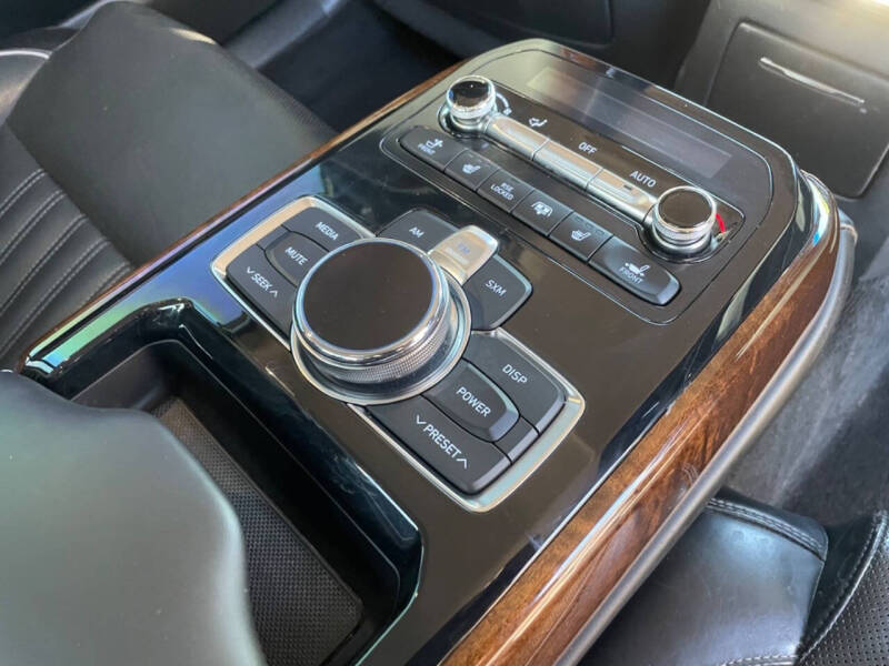 2017 Genesis G90 3.3T Premium