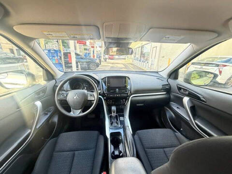 2022 Mitsubishi Eclipse Cross ES