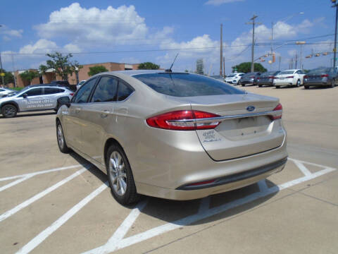 2017 Ford Fusion SE