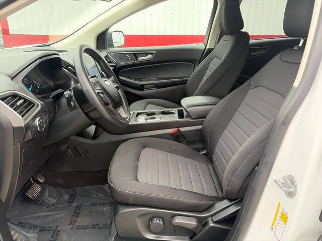 2022 Ford Edge SE