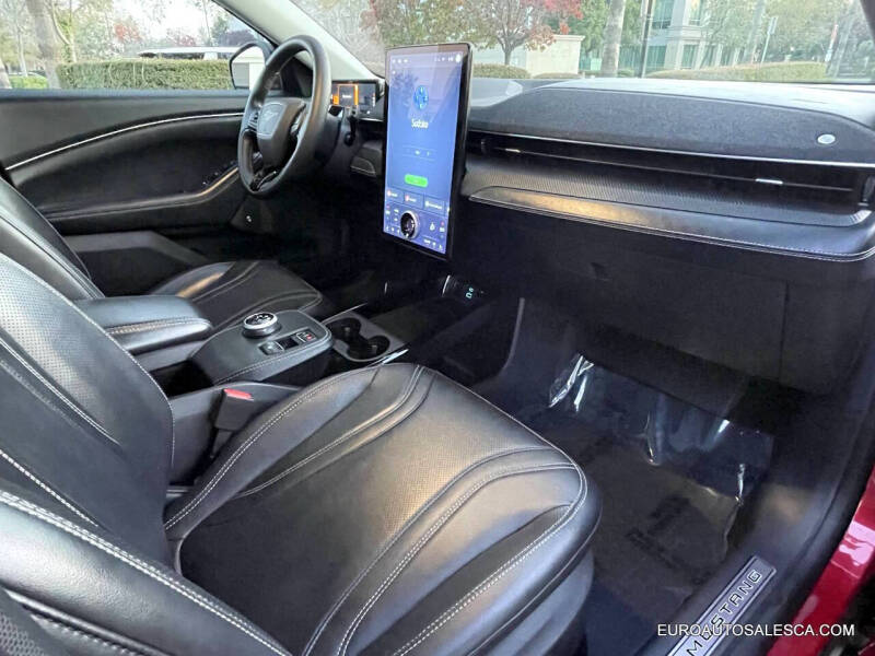 2022 Ford Mustang Mach-E Premium