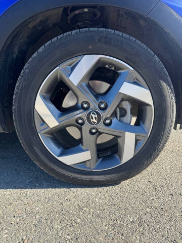 2023 Hyundai Venue SEL