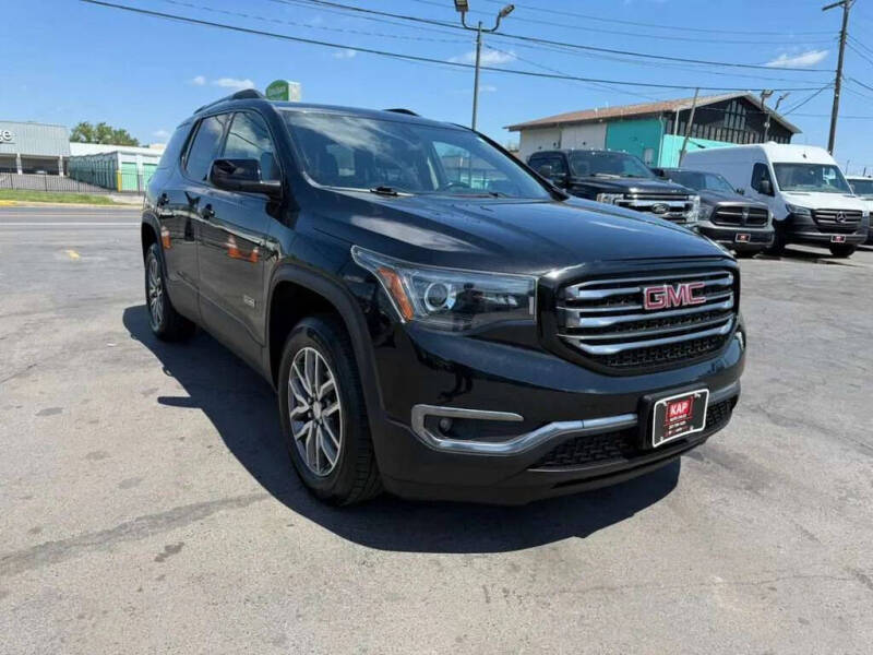 2017 GMC Acadia SLE-2