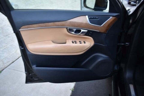 2018 Volvo XC90 T8 eAWD Inscription