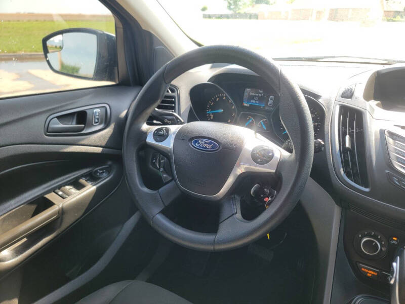 2016 Ford Escape S