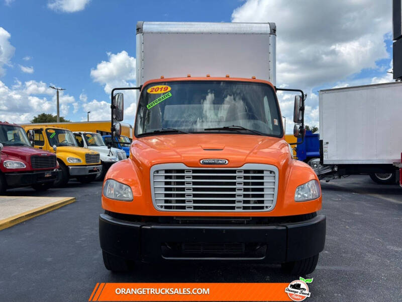2019 Freightliner M2 106