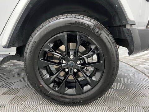 2024 Jeep Wrangler Sahara 4xe