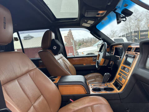 2012 Lincoln Navigator L