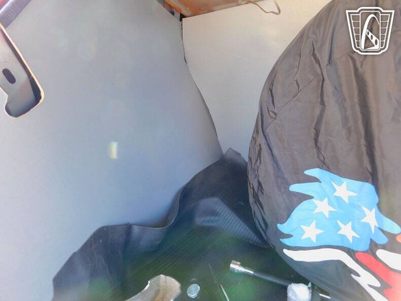 1942 Ford Super Deluxe