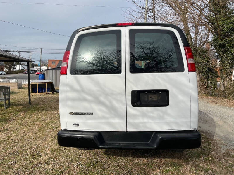2019 Chevrolet Express 2500