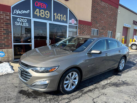 2020 Chevrolet Malibu for sale at Professional Auto Sales & Service in Fort Wayne IN