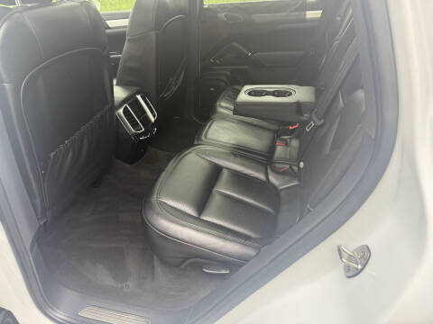 2016 Porsche Cayenne S