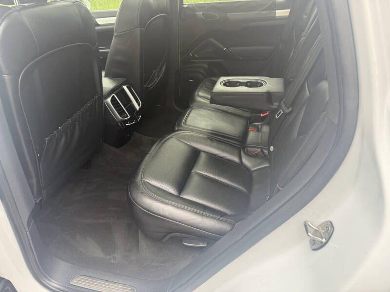 2016 Porsche Cayenne S