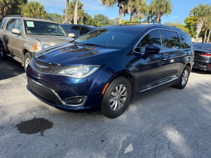 2018 Chrysler Pacifica Touring L