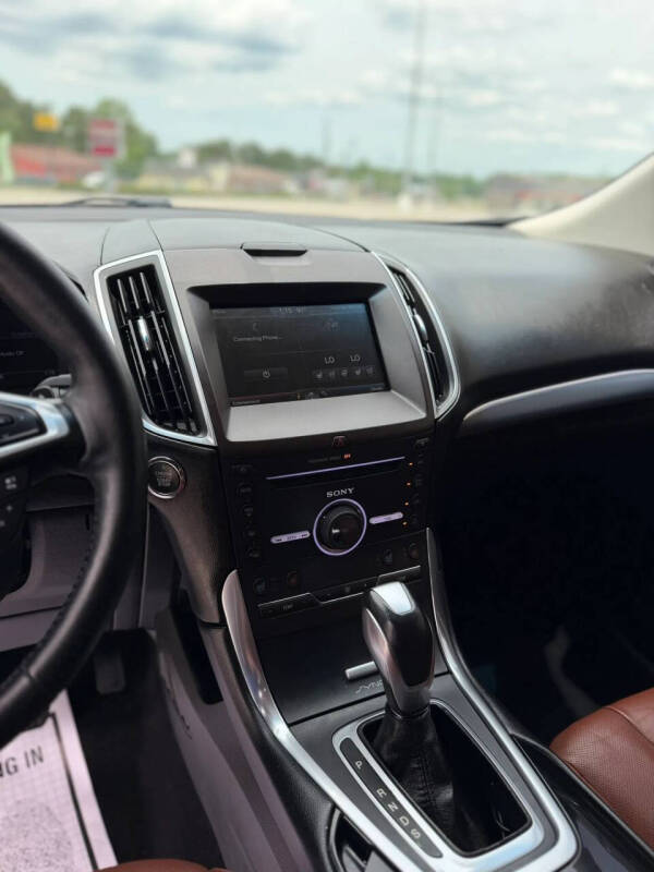 2015 Ford Edge Titanium - Photo 22
