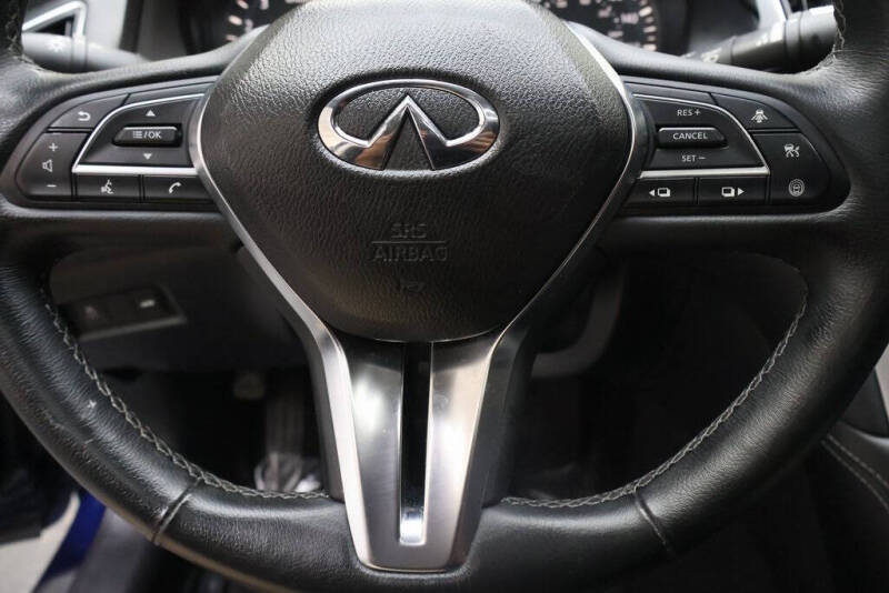 2022 Infiniti Q50 Luxe