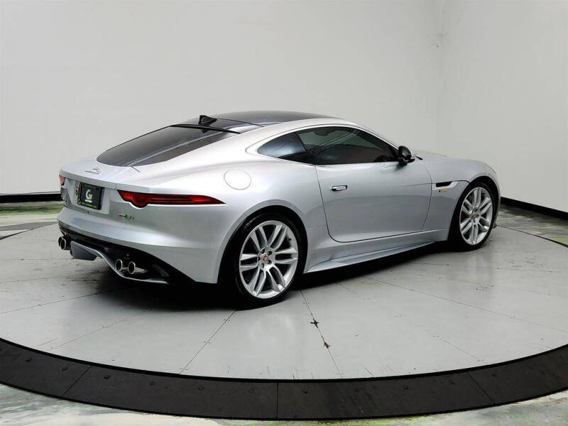 2016 Jaguar F-TYPE R