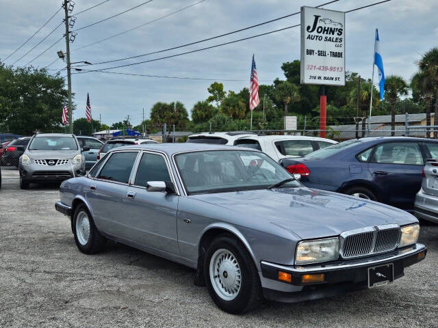 1990 Jaguar XJ-Series for sale at JOHNS AUTO SALES LLC in Apopka, FL