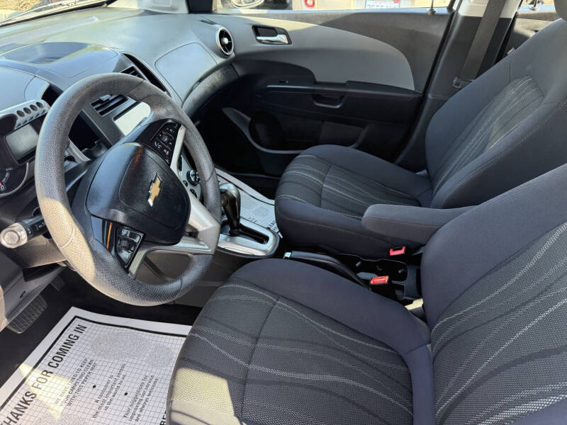 2016 Chevrolet Sonic LT Auto