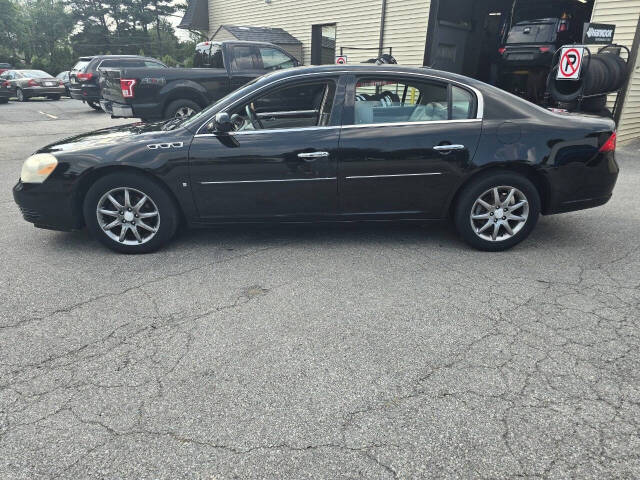 2007 Buick Lucerne for sale at QUEENSGATE AUTO SALES in York, PA