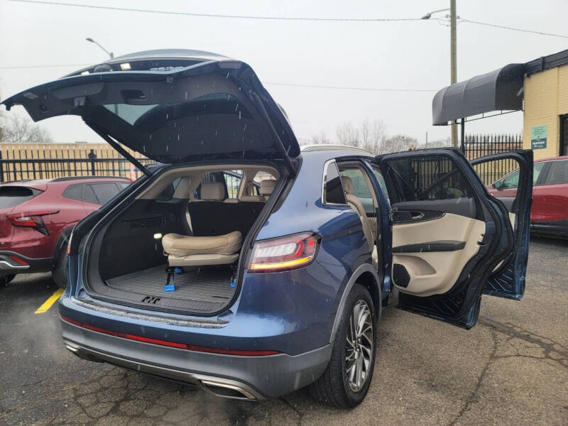 2019 Lincoln Nautilus Reserve