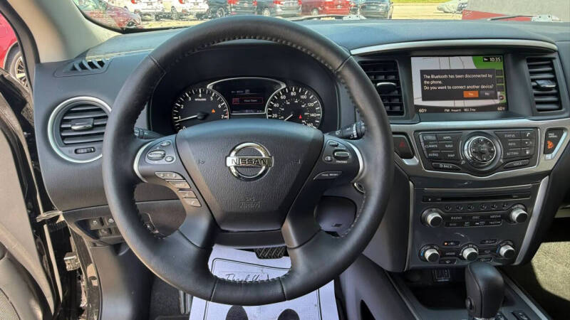 2020 Nissan Pathfinder SL