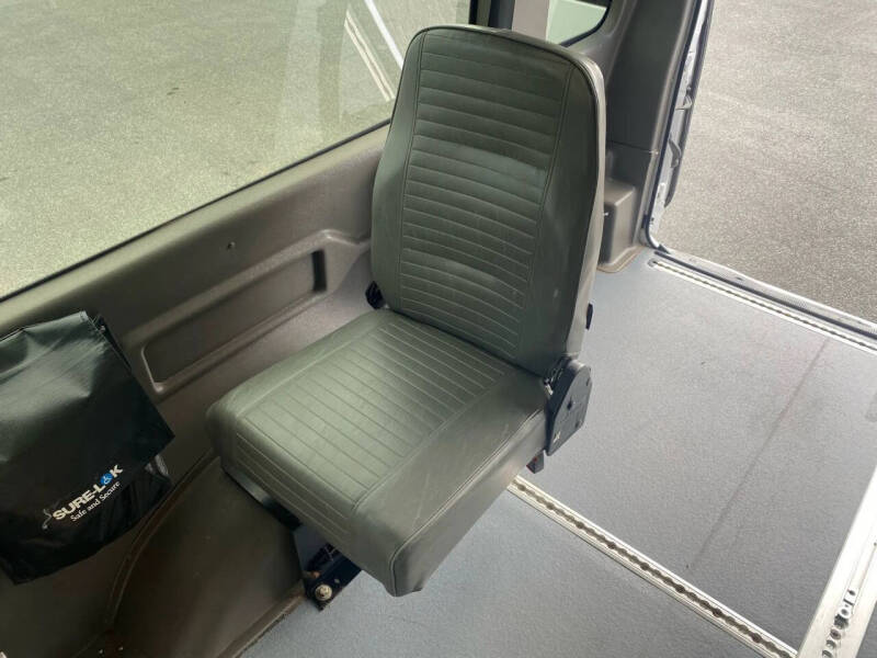 2012 Ford E-Series E-350 SD