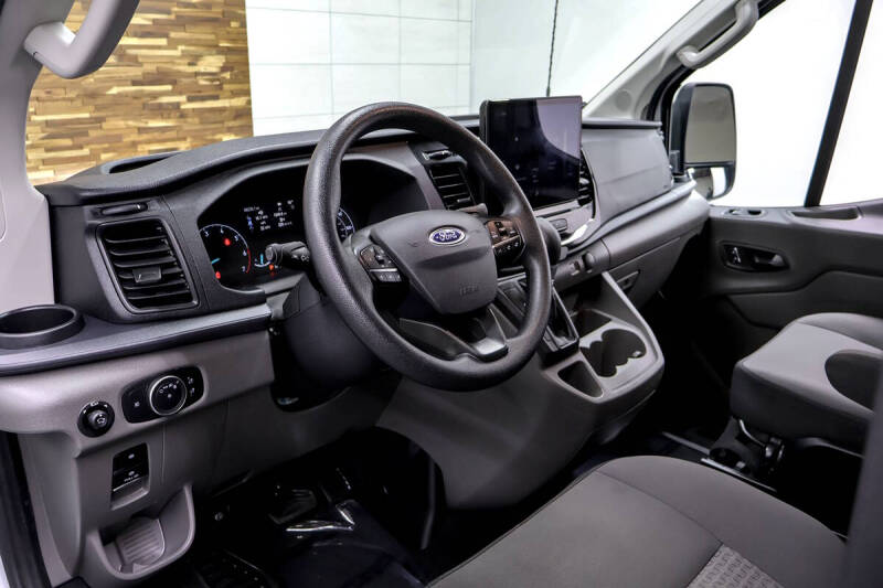 2023 Ford Transit 350 XLT