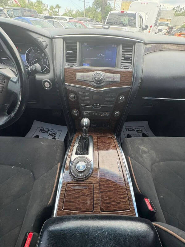 2017 Nissan Armada SV