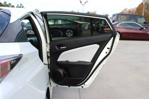 2017 Toyota Prius Three Touring